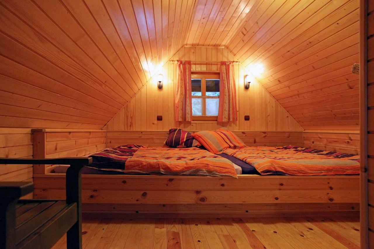 Natural Wooden Sweetheart Padeski Vrh Buitenkant foto